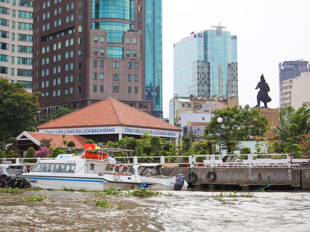 Riverside Serviced Khách sạn hẻo lánh
