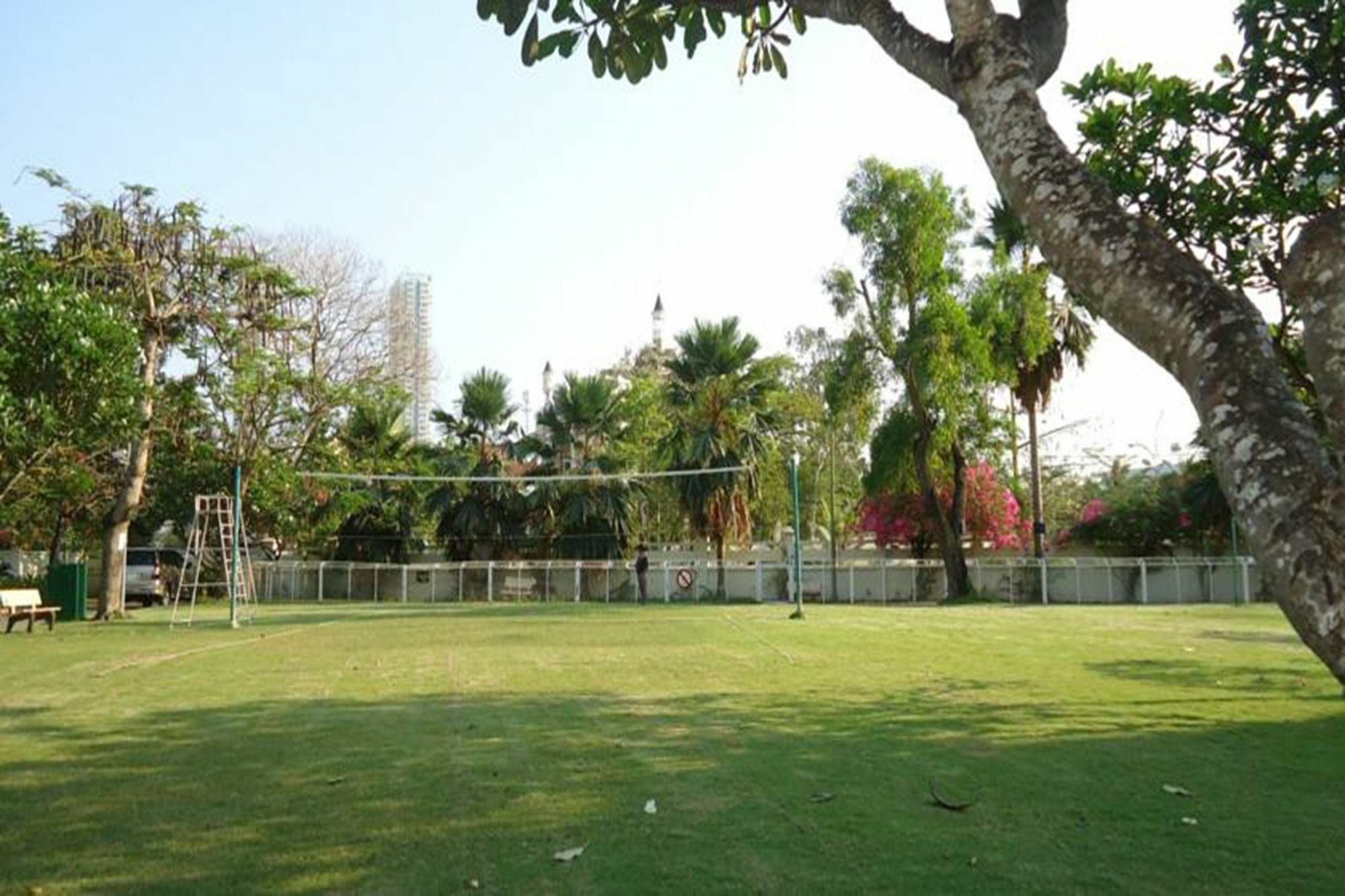 Riverside Serviced Khách sạn hẻo lánh